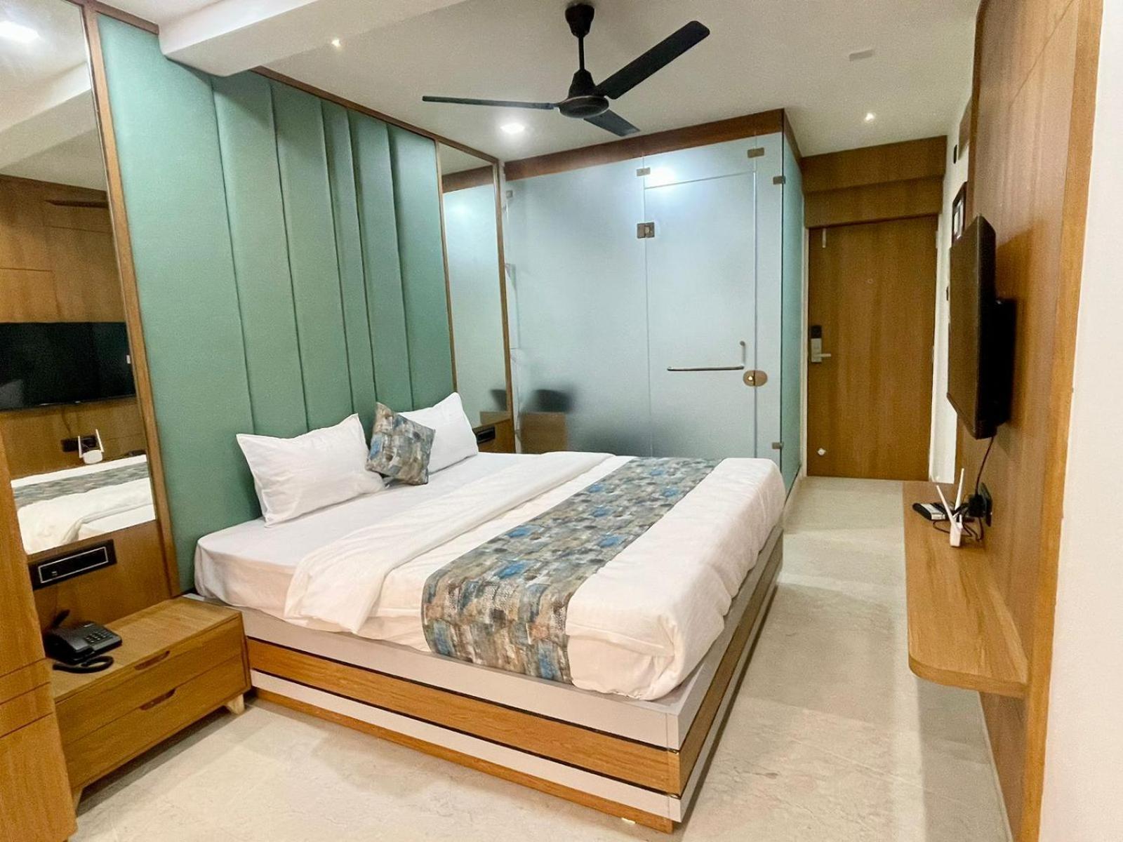 Hotel Royal Elite Rajkot Εξωτερικό φωτογραφία