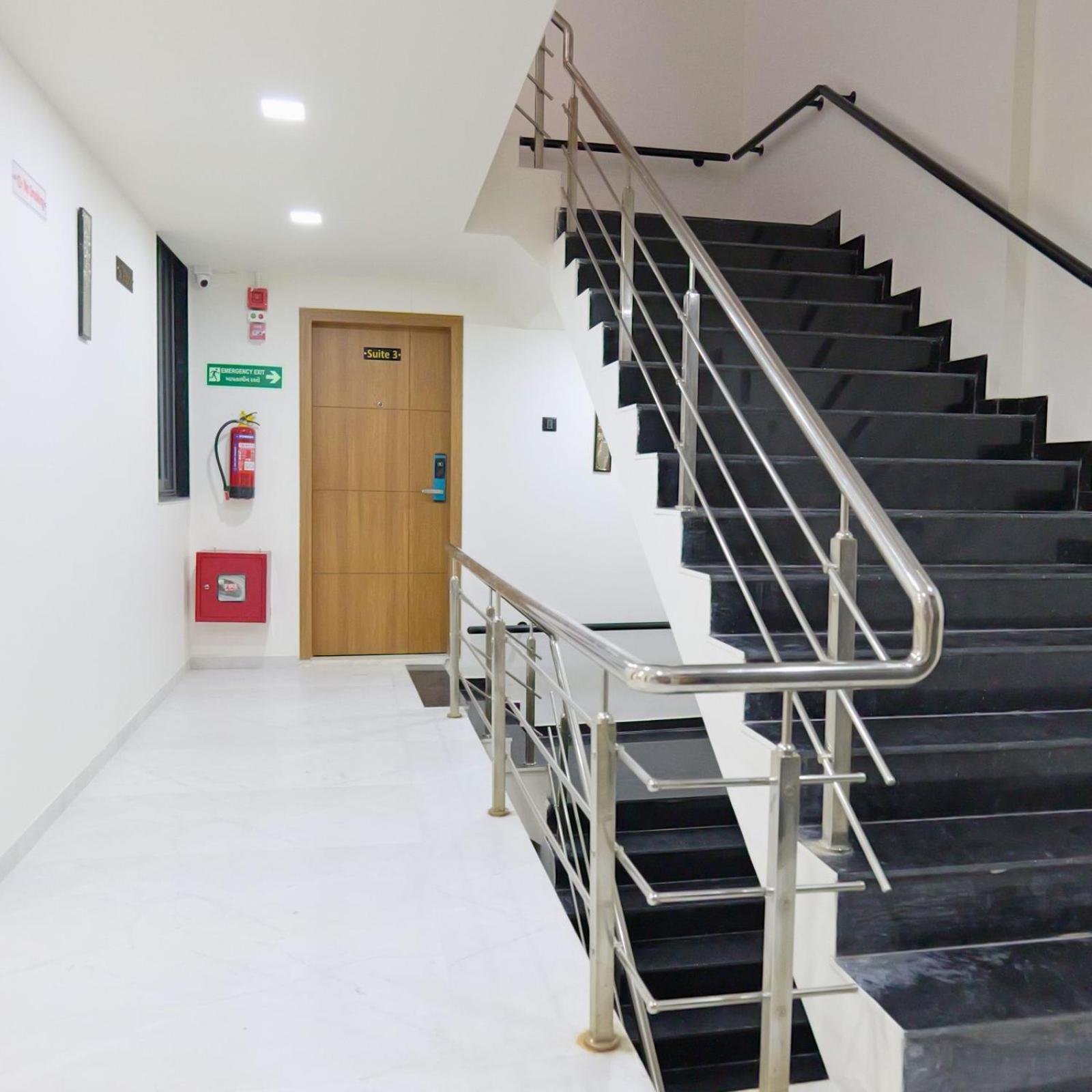 Hotel Royal Elite Rajkot Εξωτερικό φωτογραφία